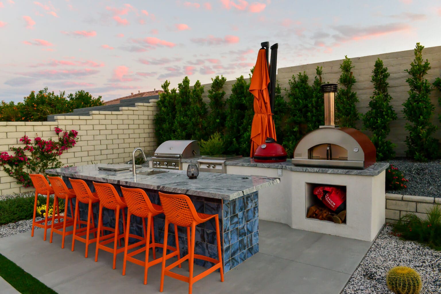 Outdoor Kitchen